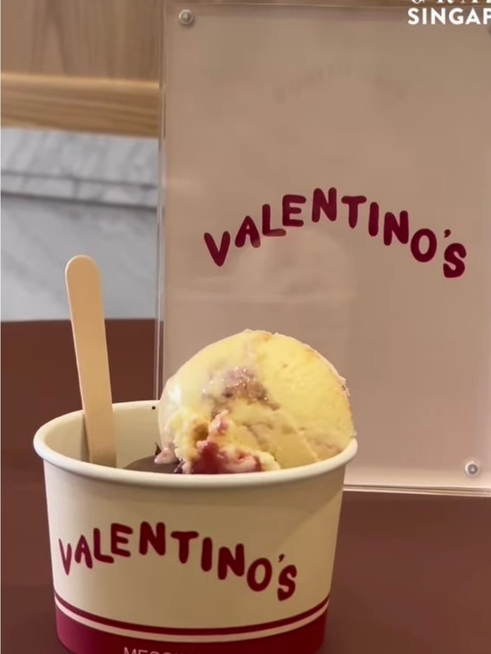 Valentino “Valentino’s” Ice Cream Serving Set - Event Piece - Picture 6 of 7